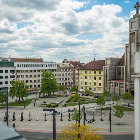 Perla Hradce 101 Apartment Hradec Kralove Bagian luar foto