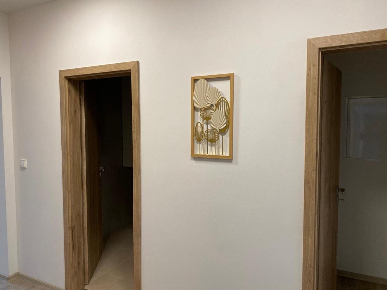 Perla Hradce 101 Apartment Hradec Kralove Bagian luar foto