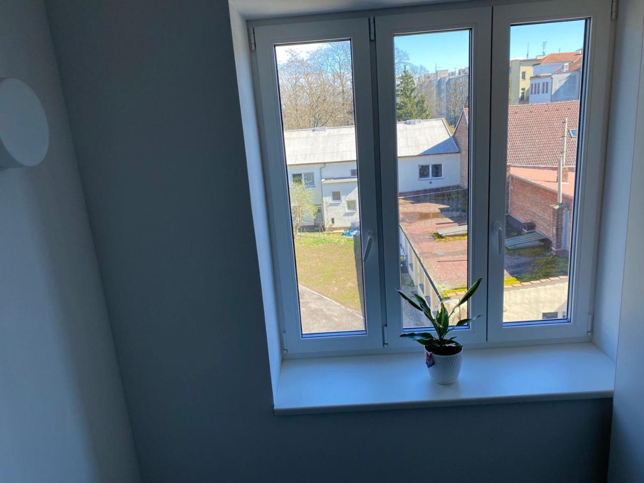 Perla Hradce 101 Apartment Hradec Kralove Bagian luar foto