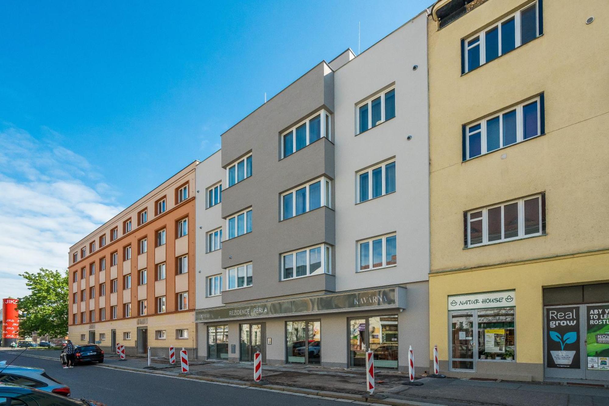Perla Hradce 101 Apartment Hradec Kralove Bagian luar foto